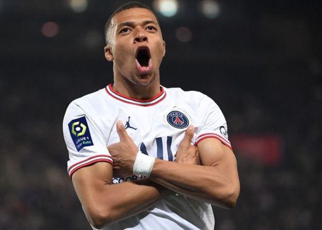 热议国足选帅：本土教练是陪标的；选土帅洋帅都是领导一句话