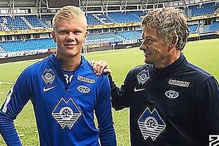 与梅西交换球衣，安哥拉队长弗雷迪：我要将它留给我的孩子们