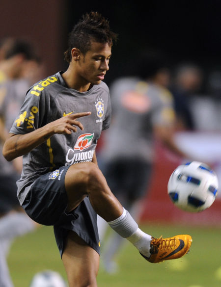 基米希达成欧冠生涯百场里程碑，成拜仁队史第五人（基米希欧冠百场达成，位列拜仁队史第五人）