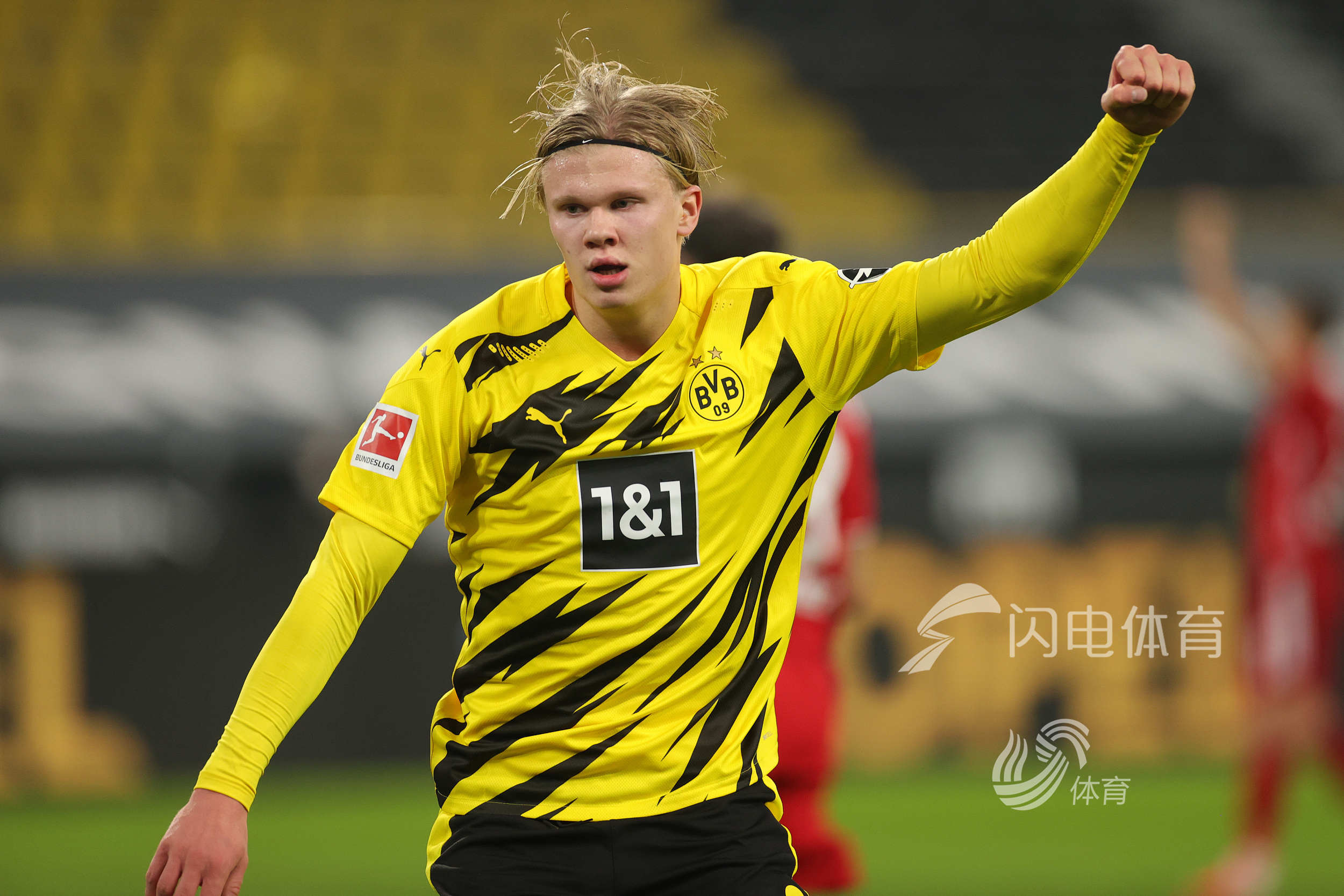 历年中超金靴：武磊34球傲视群雄，法比奥28球独享本赛季金靴（中超金靴回顾：武磊34球领跑历史，法比奥28球加冕本季金靴）