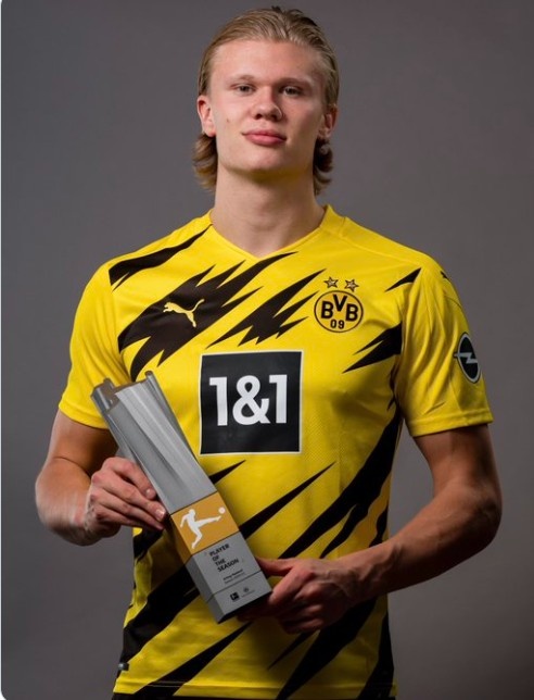 世体：巴萨仍考虑签格里马尔多；坎塞洛、穆尼奥斯也愿意加盟（世体：巴萨仍有意引进格里马尔多；坎塞洛、穆尼奥斯亦愿加盟）