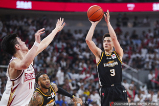 骑士伤病报告：阿伦&迪安·韦德今日战老鹰将复出（骑士伤情更新：阿伦与迪安·韦德今日对阵老鹰复出）