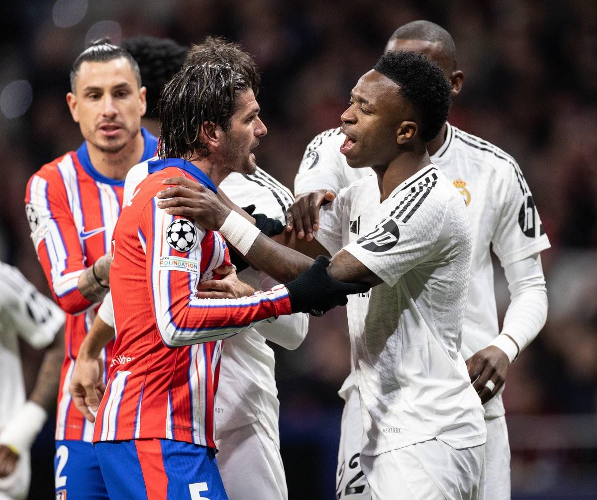 维尼修斯续约陷入僵局：皇马3000万天价要求引发博弈（维尼修斯续约谈判受阻：皇马3000万要价引发拉锯）