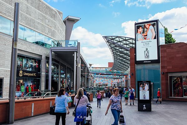 黄蜂新秀突破技术惊艳全场（黄蜂新星突破身手惊艳全场）