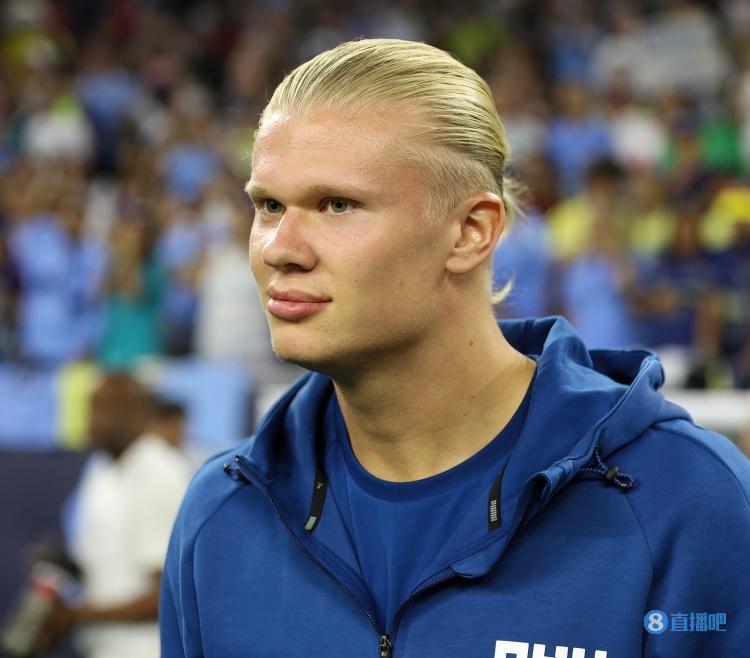 德转统计五大联赛最年长戴帽前10：莱万第8，C罗两度上榜（德转公布五大联赛最年长帽子戏法前十：莱万第八，C罗两次入榜）