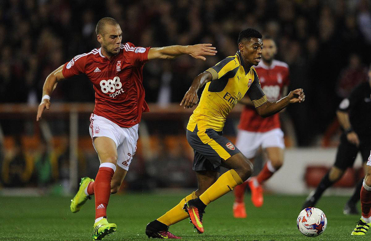 中超：武汉三镇2-0战胜上海申花（中超：武汉三镇2-0力克上海申花）